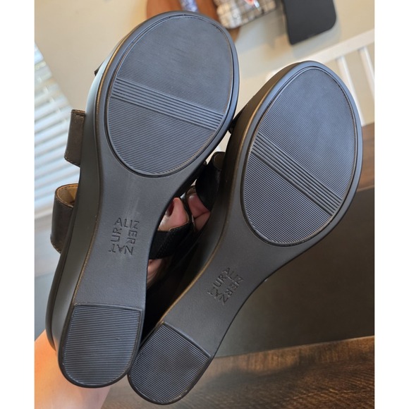 Naturalizer Violet Wedge Sandals Black Leather Slides Heels Slip on Shoes 11 M‎ - Picture 3 of 9